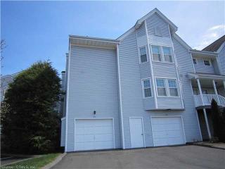 36 Greenview Ln, Milford, CT 06461-2365
