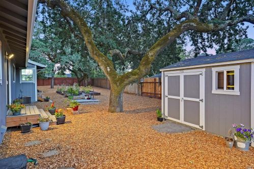 794 Colleen Dr, Windsor, CA 95492-8926