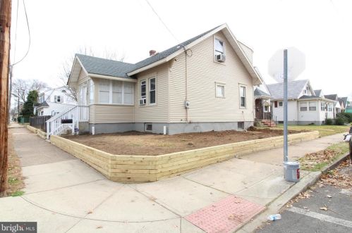 102 Reed Ave, Trenton, NJ 08610-6308