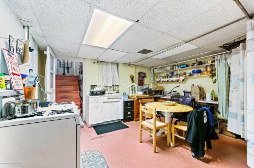 3 Deal Lk Ct, Tinton Falls NJ 07712-5116 exterior