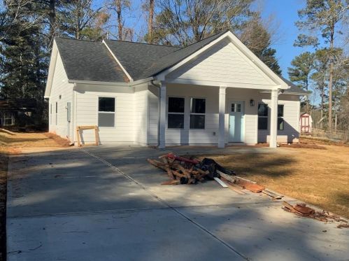 1196 Woodbridge Dr, Conyers GA  30012-4656 exterior