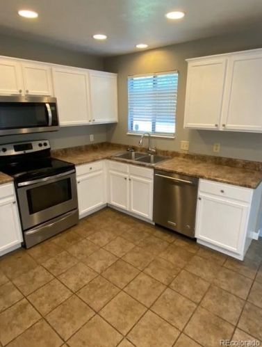 16023 Radcliff Pl, Denver, CO 80015-6342