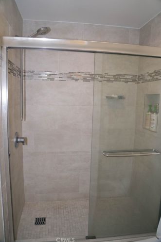 33 Commonwealth, Irvine CA  92618-7003 exterior