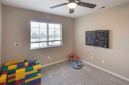 1894 Vintage Cir, Valley Home CA  95361-8678 exterior