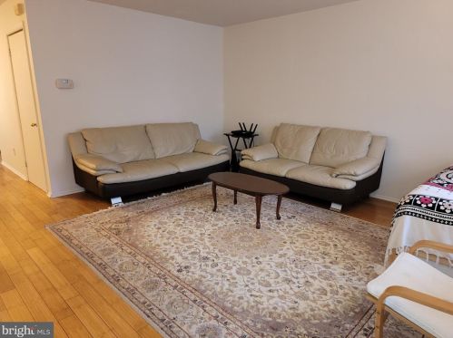 98 William Patterson Ct, Princeton NJ  08540-7661 exterior