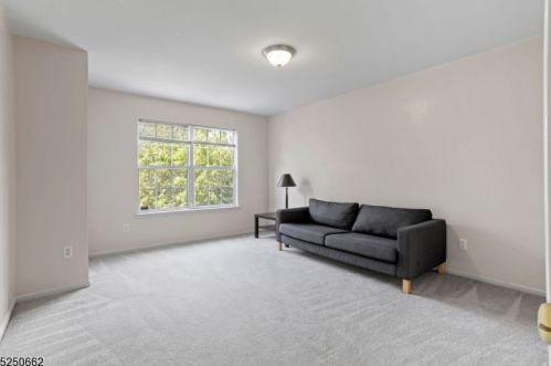 23 Grant Way, Princeton NJ  08540-1667 exterior