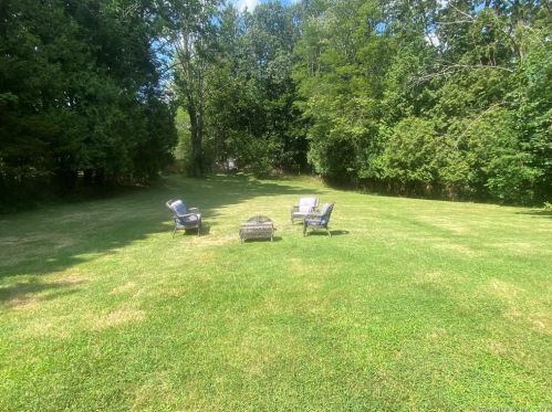 23 Ridgecrest Rd, Wallingford, CT 06492-2021