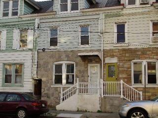 438 15th St, Allentown PA  18102-2685 exterior