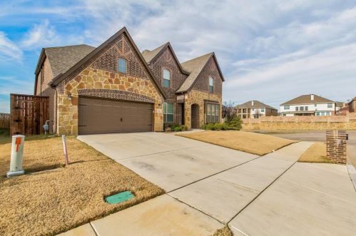 5241 Sunwood Cir, Fort Worth, TX 76123-6005