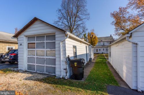 231 29th St, Harrisburg, PA 17103-1917