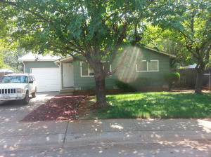 2133 Martian Way, Redding, CA 96002-3308