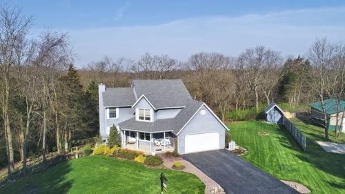 2610 3749th Rd, Norway, IL 60551-9483