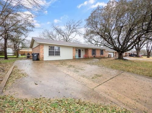 517 Wesley Dr, Corsicana, TX 75110-1127