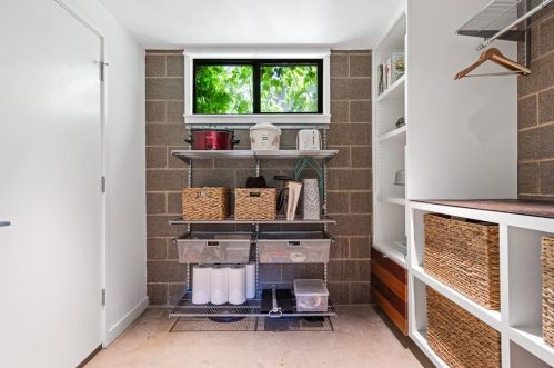 1101 Cyn Edge Dr, Austin TX  78733-2005 exterior