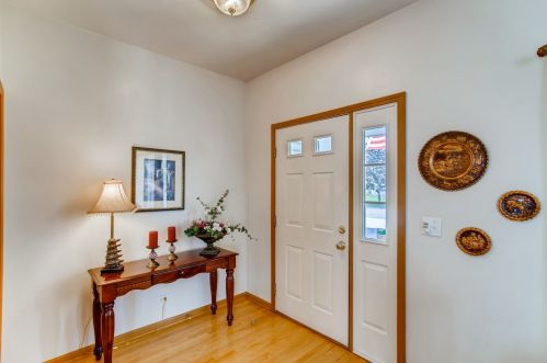 308 Century Dr, Pingree Grove IL  60140-4014 exterior