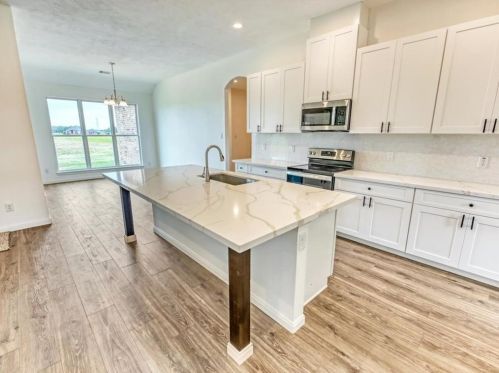 738 Angus Trl, Angleton TX 77515-9833 exterior