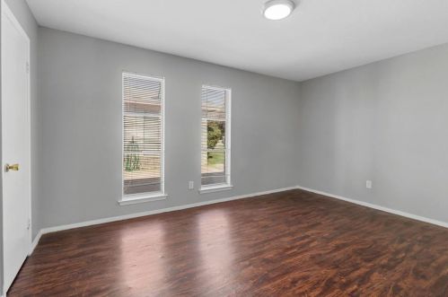 1005 Roky Ct, Fort Worth TX  76114-2431 exterior