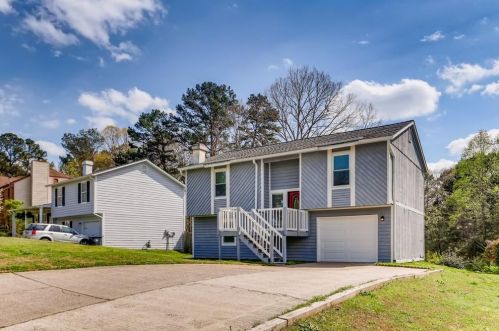5227 Rosestone Dr, Lilburn, GA 30047-4893