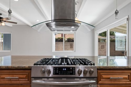 8188 Sherwood Pl, Riverside CA  92504-3440 exterior