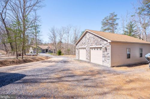 487 Vixen Ln, Gerrardstown WV  25420-4459 exterior