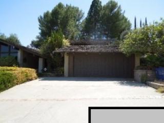 17860 Via Vallarta, Van Nuys, CA 91316-4345