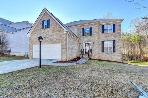 3849 Elm Trace Dr, Loganville, GA 30052-8769