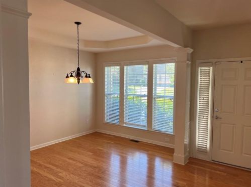 610 Cricklewood Dr, Suwanee GA  30024-8545 exterior