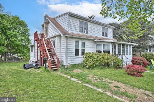 3992 Walnut St, Harrisburg, PA 17109-2230