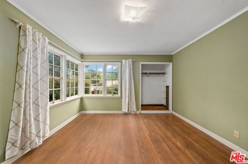 1347 San Luis Rey Dr, Glendale CA  91208-1961 exterior