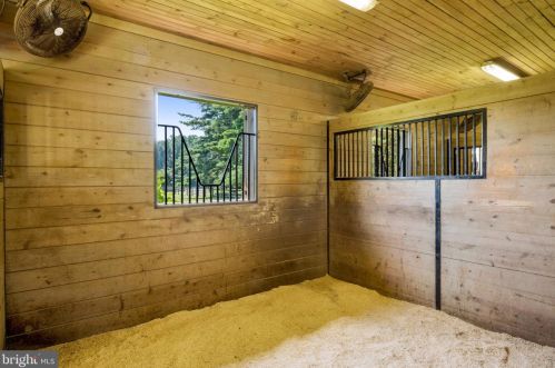 2874 Patuxent Riv Rd, Davidsonville MD 21035-2237 exterior