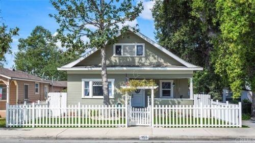 155 Vermont Ave, Glendora, CA 91741-3320