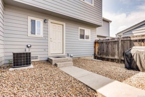 15620 Mexico Ave, Denver CO  80017-5001 exterior