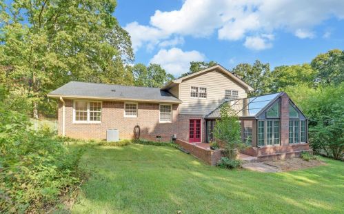 170 Stonewood Forest Rd, Toccoa, GA 30577-8786