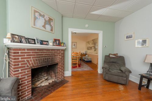 113 Walnut St, Lancaster PA  17602-2451 exterior