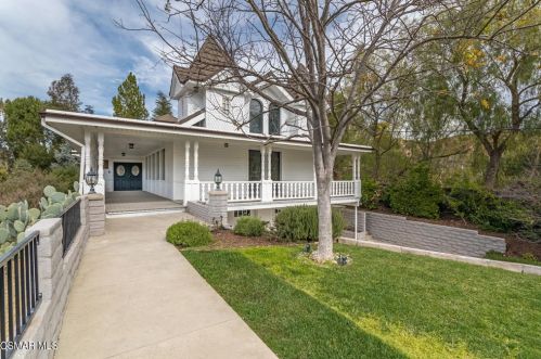 28933 Wagon Rd, Calabasas, CA 91301-2735
