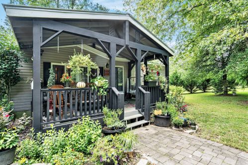 400 Tickanetley Rd, Ellijay, GA 30536-6418