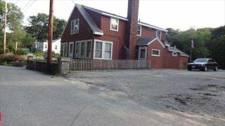 20 Mount Ave, Lincoln, RI 02865-5142