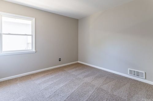 4720 Central Ave, Riverside CA  92506-2331 exterior