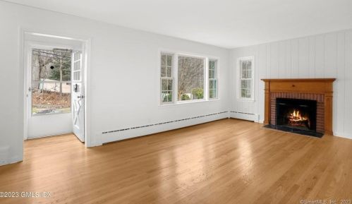 148 Old Mill Rd, Greenwich CT  06831-3016 exterior