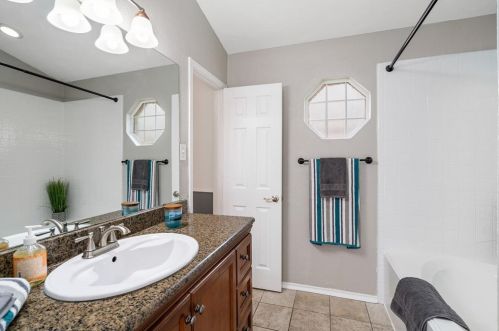 2117 Carnation Ct, Garland TX 75040-2805 exterior