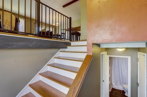 1681 Hickory Hill Dr, Saint Paul MN  55122-2527 exterior