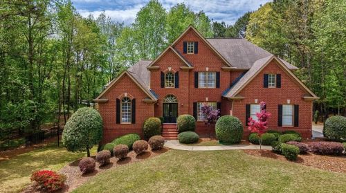 81 Highgrove Dr, Suwanee, GA 30024-4297