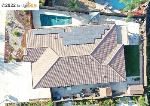 1607 Tinnin Rd, Manteca, CA 95337-8743