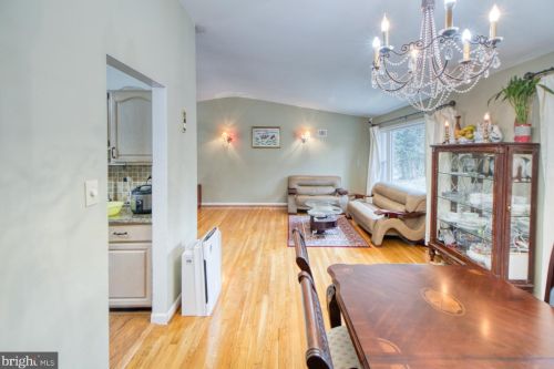 1008 Robroy Dr, Silver Spring MD exterior