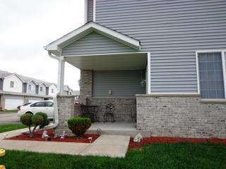 1873 Waters Edge Dr, Minooka, IL 60447-8266