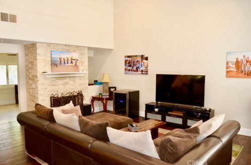 11 Mecklenberg, Irvine, CA 92620-2727