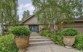263 Sleepy Hollow Ter, Glendale, CA 91206-4718