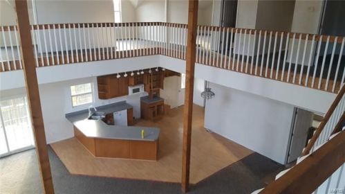 3399 Pier 31 Rd, Hahatonka, MO 65020