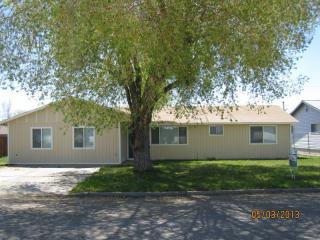 1303 10th St, Alturas, CA 96101-3014