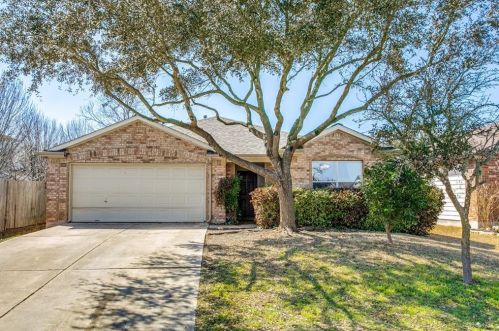 125 Camelia Pkwy, Uhland TX  78640-5732 exterior